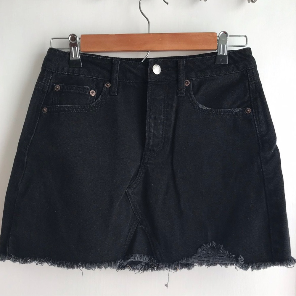 AMERICAN EAGLE BLACK DENIM SKIRT